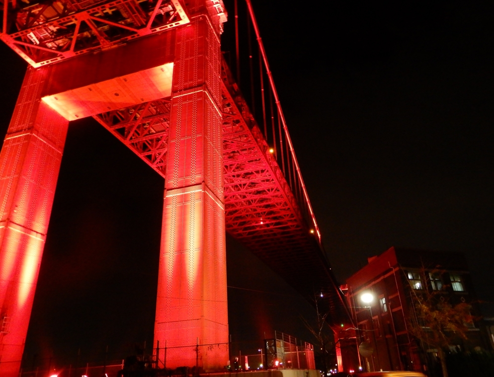 北九州市の真っ赤な「若戸大橋」