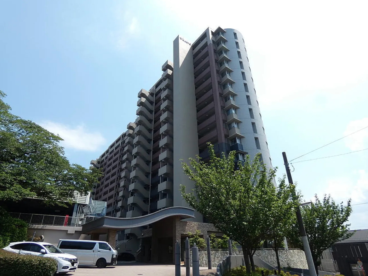 福岡県北九州市八幡西区鉄王1丁目【中古マンション】をお預かりしました。