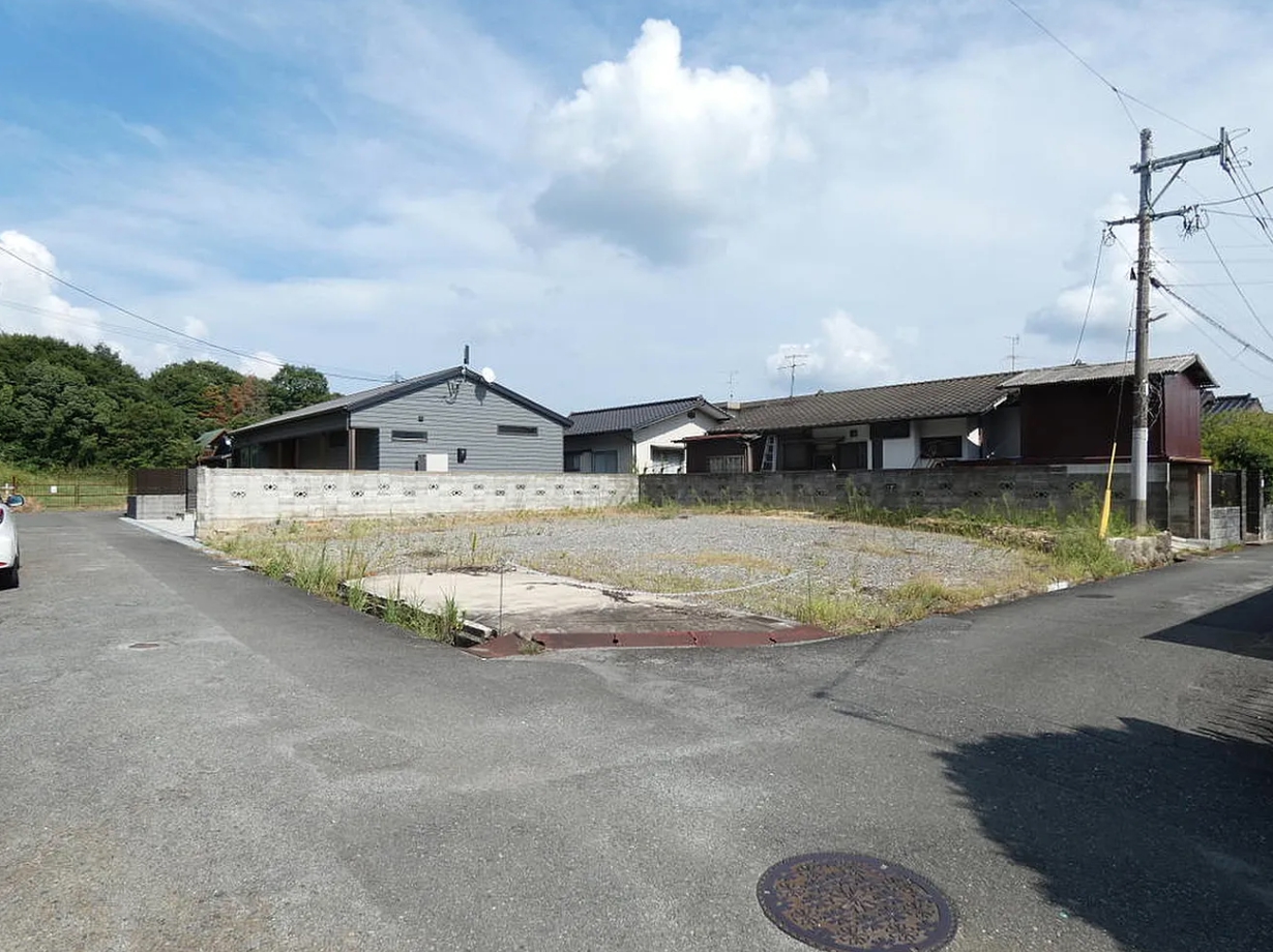 福岡県飯塚市柏の森【土地】をお預かりしました。