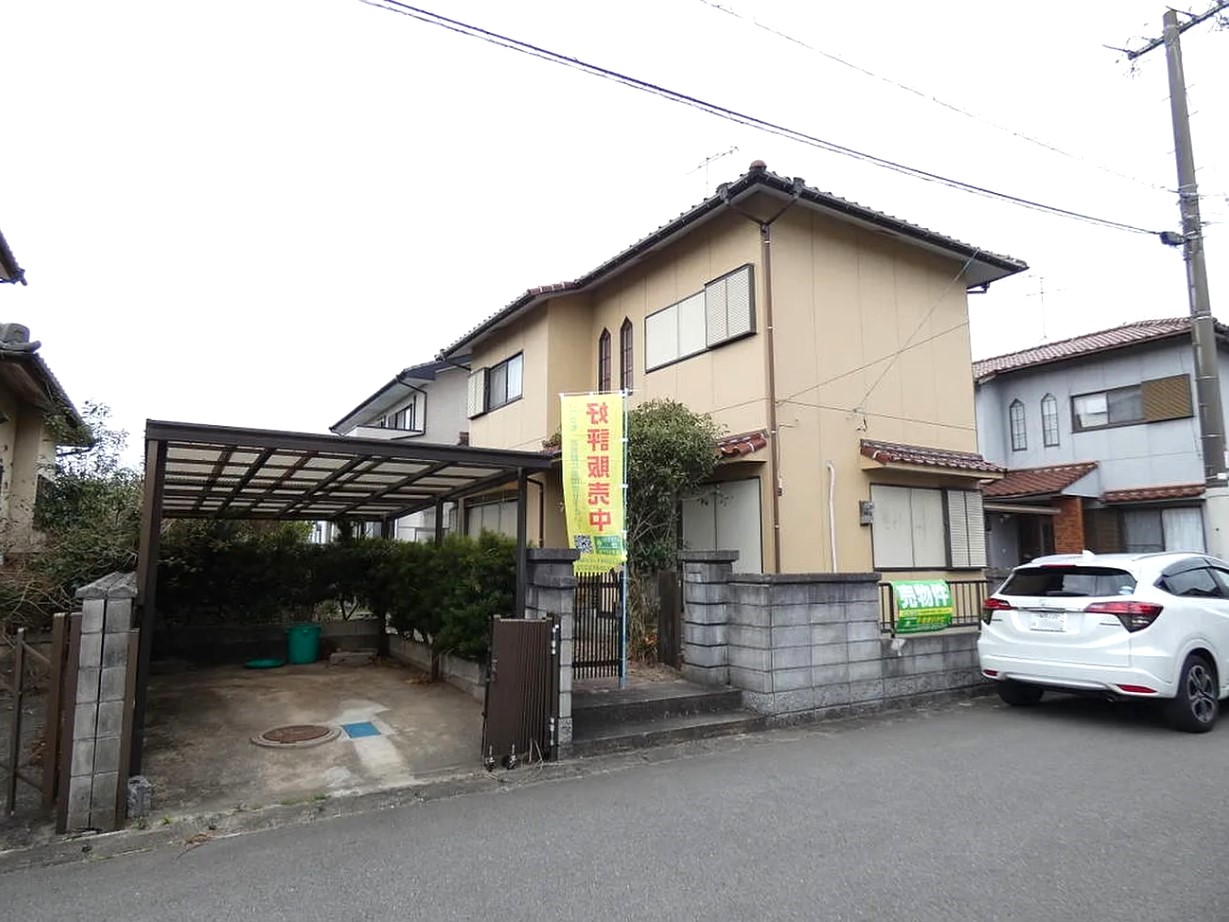 福岡県直方市大字感田【中古戸建】