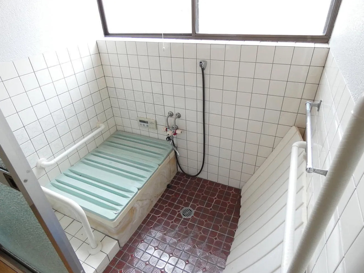 福岡県直方市大字感田【中古戸建】